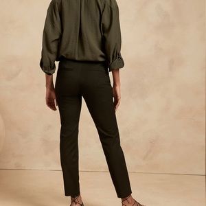 Banana Republic “Sloan Fit” ankle length black pants